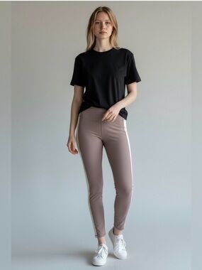 Wilo the Label Ribbed Leggings with Color Block Side Stripes NWOT